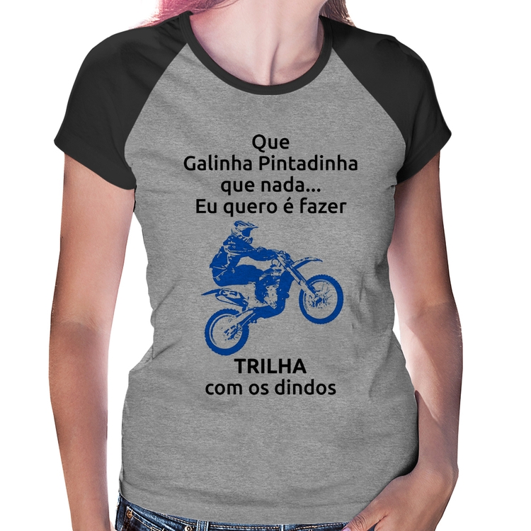 Baby Look Raglan Trilha com os dindos (moto azul) - Cinza/Preto