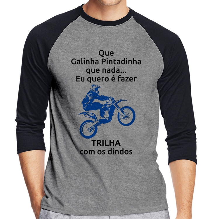 Camiseta Raglan Trilha com os dindos (moto azul) Manga 3/4 - Cinza/Preto