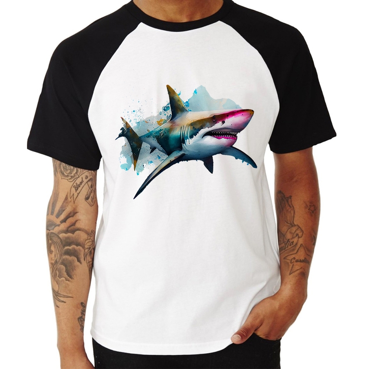 Camiseta Raglan Tubarão Watercolor