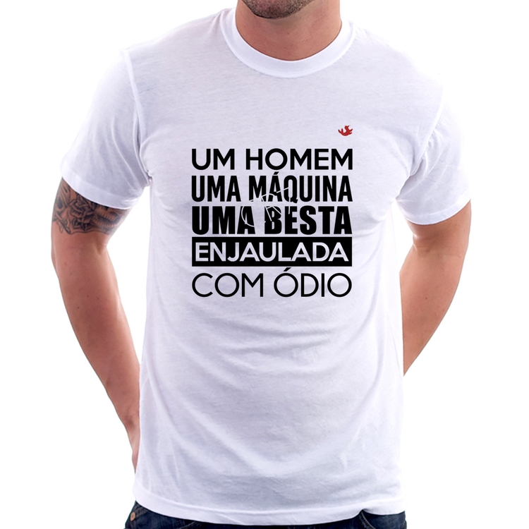 Camiseta Um homem, uma máquina, uma besta enjaulada com ódio