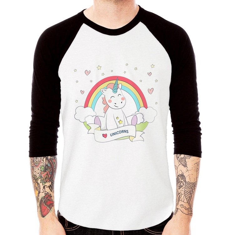 Camiseta Raglan Unicórnio Arco Íris Manga 3/4