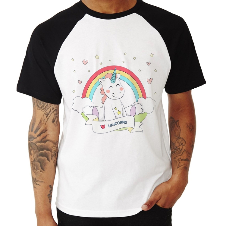 Camiseta Raglan Unicórnio Arco Íris