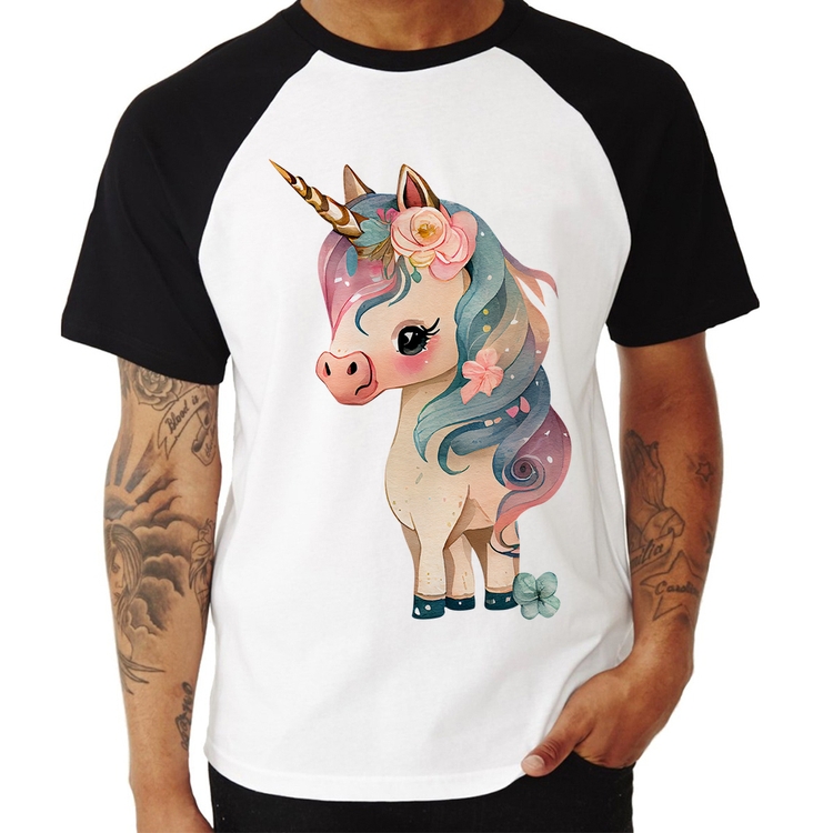 Camiseta Raglan Unicórnio e Flores