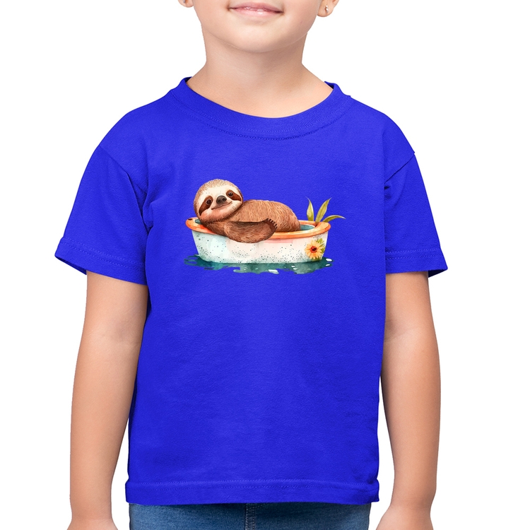 Camiseta Algodão Infantil Ursinho Panda Relaxando Na Piscina - Azul Royal