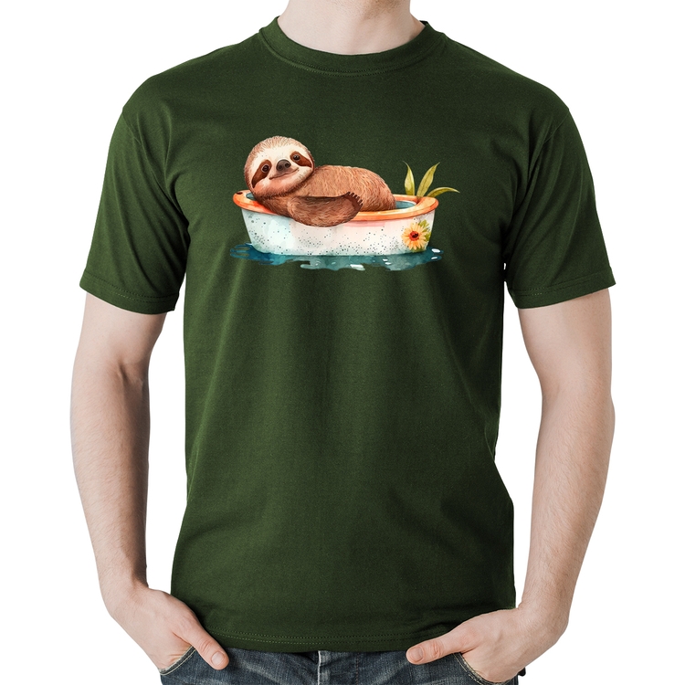 Camiseta Algodão Ursinho Panda Relaxando Na Piscina - Musgo