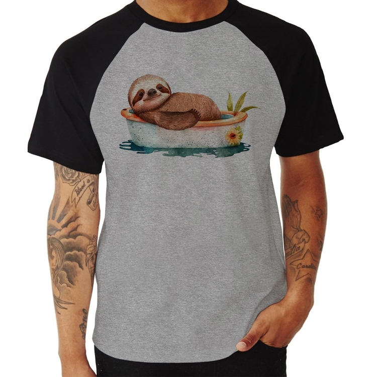 Camiseta Raglan Ursinho Panda Relaxando Na Piscina - Cinza/Preto