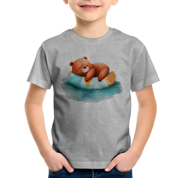 Camiseta Infantil Ursinho Teddy Relaxando Na Piscina - Cinza