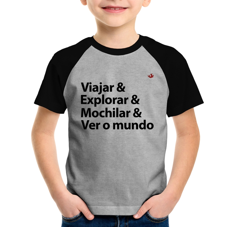 Camiseta Raglan Infantil Viajar & Explorar & Mochilar & Ver o mundo - Cinza/Preto