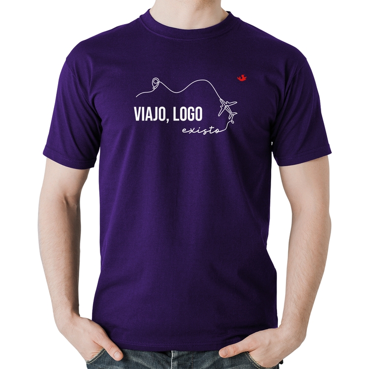 Camiseta Algodão Viajo, logo existo - Roxa