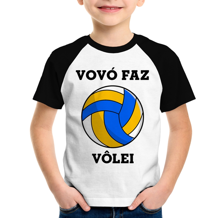 Camiseta Raglan Infantil Vovó Faz Vôlei