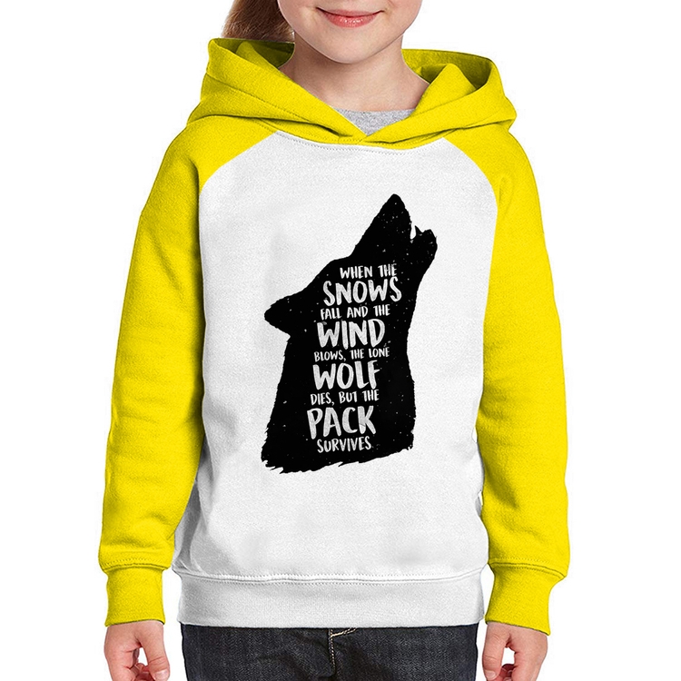 Moletom Infantil When the snows fall and the white winds blow, the lone wolf dies, but the pack survives - Branco/Amarelo
